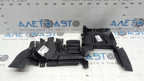 Дефлектор радіатора лівий Audi A6 C8 19-25 3.0T