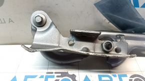 Петля капота правая Jeep Grand Cherokee WK2 11-21 в сборе, погнута