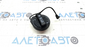 Кришка заливної горловини бензобака Hyundai Santa FE 21-23