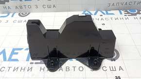 Кронштейн нижньої накладки крила передньої лівої Mazda CX-90 24-26