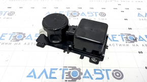 Бокс карман центральной консоли с подстаканником Land Rover Range Rover Velar 18-23