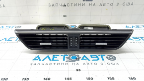 Дефлектор воздуховода передний центральный Porsche Cayenne 19-23 черный с хромом