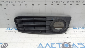 Грати переднього бампера права Audi A4 B8 08-12 дорест