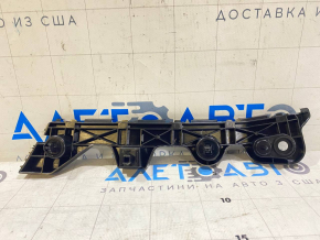 Крепление заднего бампера левое Mazda 3 14-18 BM