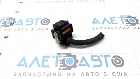 Фишка на блок ECU компьютер двигателя Porsche Cayenne 19-23 3.0T черная