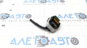 Фишка на блок ECU компьютер двигателя Porsche Cayenne 19-23 3.0T зеленая