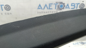 Обшивка двери багажника верхняя Ford Bronco Sport 21-26 черная, потерта