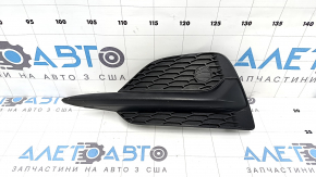 Решетка переднего бампера левая Nissan Rogue Sport 20-22 структура, сколы