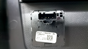 Накладка центральной консоли задняя Ford Edge 15-24 черная, с дефлектором, под прикуриватель, с розеткой, царапины