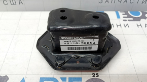 Клык усилителя переднего бампера правый Nissan Versa 12-19