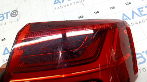 Фонарь внешний крыло правый Audi A6 C7 16-18 рест, царапины