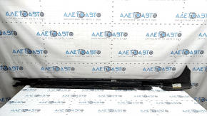 Порог правый Audi A6 C7 16-18 рест, s-line, черный, прижат, царапины, отсутствуют фрагменты