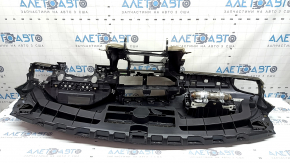 Торпедо передняя панель с AIRBAG Audi A6 C7 16-18 рест без проекции, коричневая, нижняя накладкая бежевая, с накладками