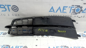 Решетка переднего бампера правая Audi A6 C7 16-16 хром молдинг, отсутствует фрагмент сетки