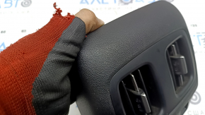 Накладка центральной консоли задняя с дефлектором воздуховода Hyundai Tucson 22-26 черная, тип 2, царапины