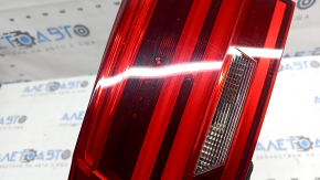 Фонарь внутренний крышка багажника правый BMW 3 F30 16-18 светлый, царапины