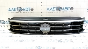 Грати радіатора grill VW Passat b8 16-19 USA без емблеми, під LED оптику