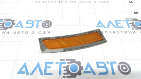 Відбивач передній лівий BMW 3 F30 16-18 подряпини