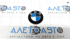 Эмблема значок переднего бампера BMW 3 F30 12-18 тычки, крашенный