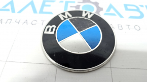 Эмблема значок переднего бампера BMW 3 F30 12-18 тычки, крашенный