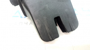 Накладка замка багажника VW Passat b7 12-15 USA черная, потерта