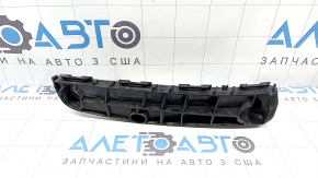 Крепление переднего бампера правое Toyota Prius 50 16-22 сломана защелка
