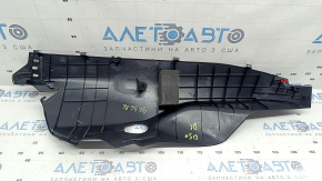 Накладка задней стойки нижняя левая Toyota Prius 50 16-20 черная, царапины