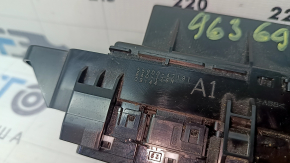 Управление климат-контролем Toyota Prius 50 16-22 царапины