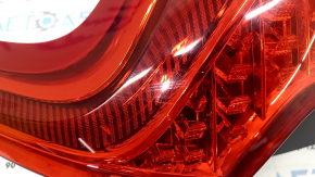 Фонарь внешний крыло правый Volvo XC90 16-26 LED, светлый, трещины в стекле, потерт