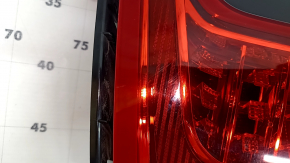 Фонарь внешний крыло правый Volvo XC90 16-26 LED, светлый, трещины в стекле, потерт