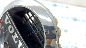 Эмблема решетки радиатора grill Volvo XC90 16-19 под камеру, песок