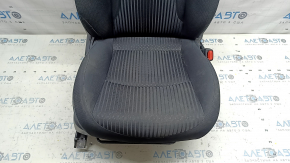 Пассажирское сидение Toyota Prius 50 16-18 без airbag, механич, ткань черная, под химчистку
