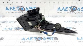 Фонарь верхний крыло левый Toyota Prius 50 16-18 царапины, стекло грязное изнутри