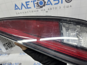 Фонарь нижний бампер левый Toyota Prius 50 16-18 царапины, стекло грязное изнутри