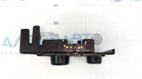 Кронштейн Keyless Entry-Control Module Chevrolet Volt 16- сломано крепление