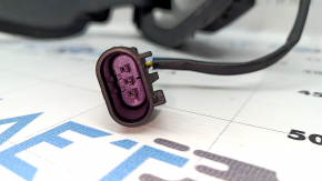 Корпус зарядного порту Chevrolet Volt 16-19 3 частини, зламане кріплення фішки