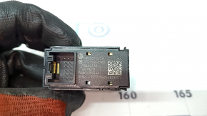 Кнопка паркінгу VW Tiguan 18-24 тріснута