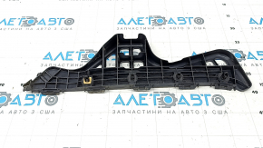 Кріплення заднього бампера ліва Toyota Prius V 12-17-