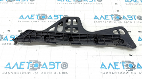 Кріплення заднього бампера праве Toyota Prius V 12-17-