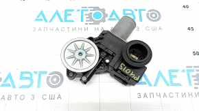 Мотор склопідйомника задній лівий Toyota Prius V 12-17