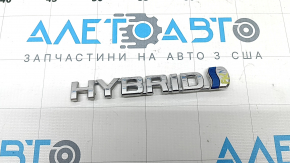 Эмблема крыла Hybrid передняя правая Toyota Prius V 12-17 сломана направляющая