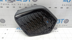Решетка переднего бампера правая Mazda CX-70 25-26 царапины