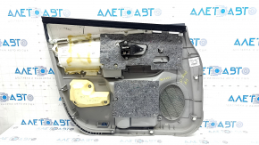 Обшивка двери карточка передняя правая Toyota Prius V 12-16 серая, подлокотник кожа серая, с ручкой, царапины