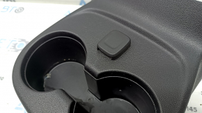 Накладка центральной консоли задняя подстаканники Chevrolet Volt 16- черный, с прикуривателем, царапины