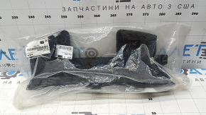 Дефлектор радіатора правий Kia Soul 20-25 2.0