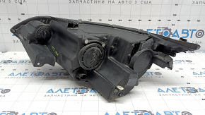 Фара передняя правая Chevrolet Volt 16- разбито стекло, разбит корпус, сломаны крепления