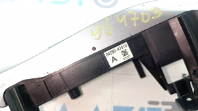Кнопки управления на руле левые Toyota Prius V 15-17 под голосовое, царапины