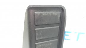 Площадка для отдыха ноги Ford Escape MK4 20- черная, потерта