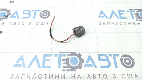 Фишка на звуковой сигнал Warning Buzzer Toyota Prius V 12-17