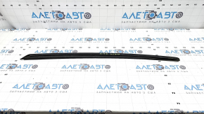 Молдинг лобового стекла левый Audi A4 B9 17-25 царапины